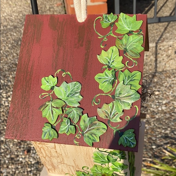 💕⭐️I🌸 Handpainted birdhouse -see all pics - Picture 7 of 12